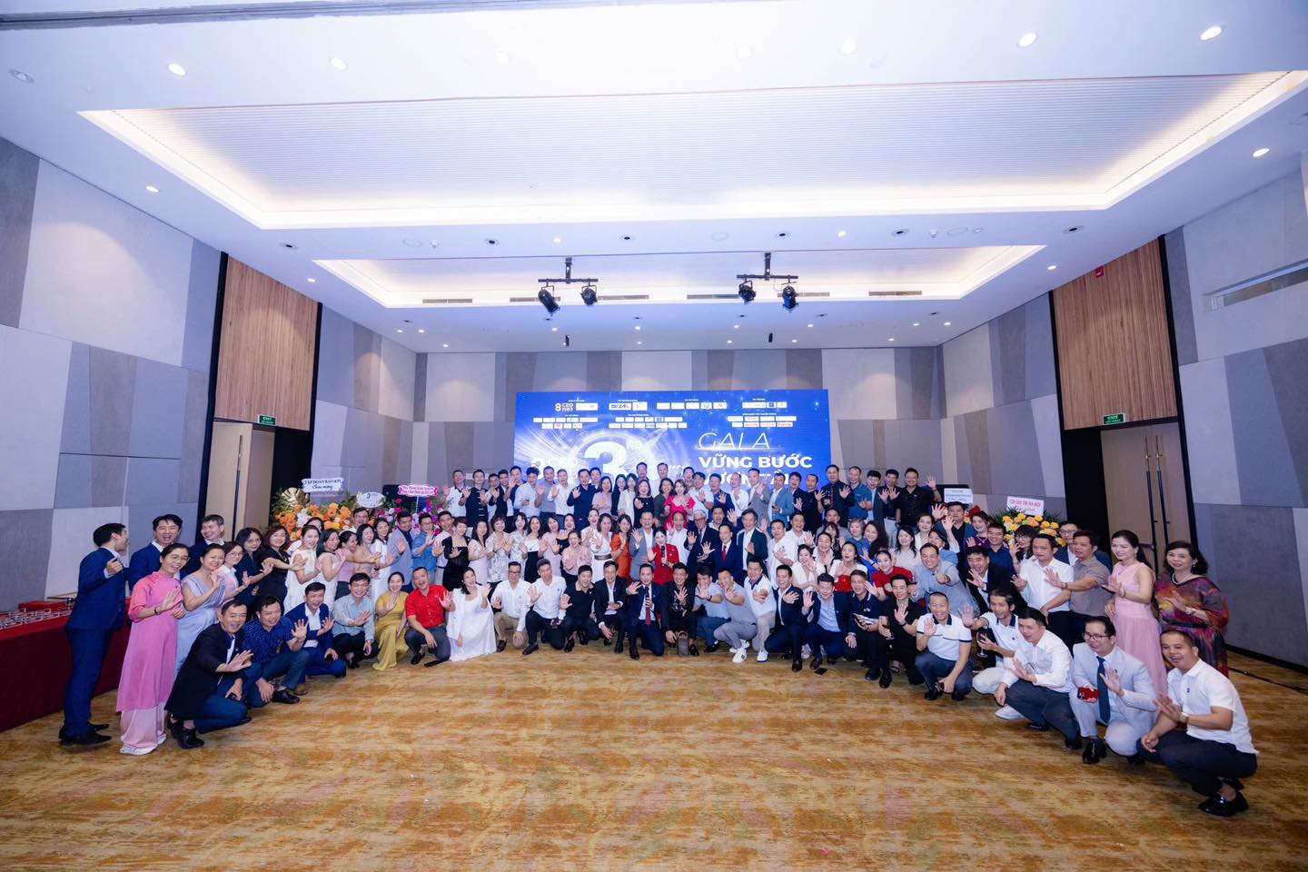 CHÚC MỪNG BAN ĐIỀU HÀNH NHIỆM KỲ 2025 – 2028 CLB CEO 1983 1